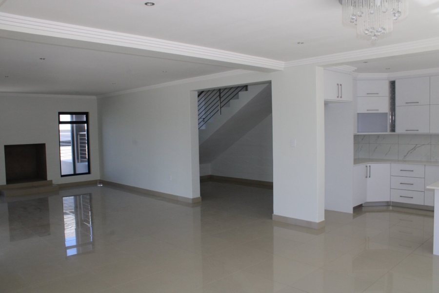 4 Bedroom Property for Sale in Kidds Beach Eastern Cape